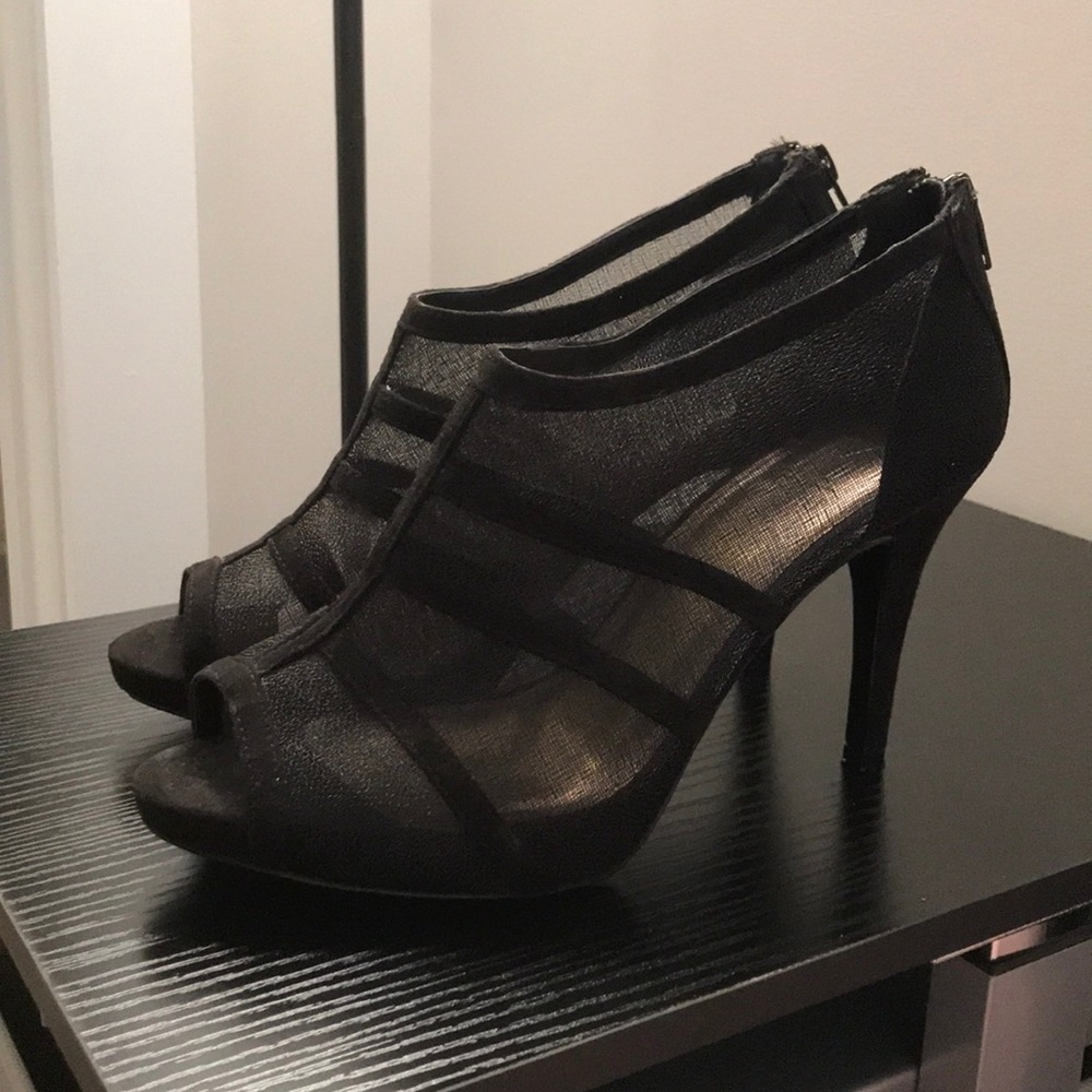 Black mesh heels